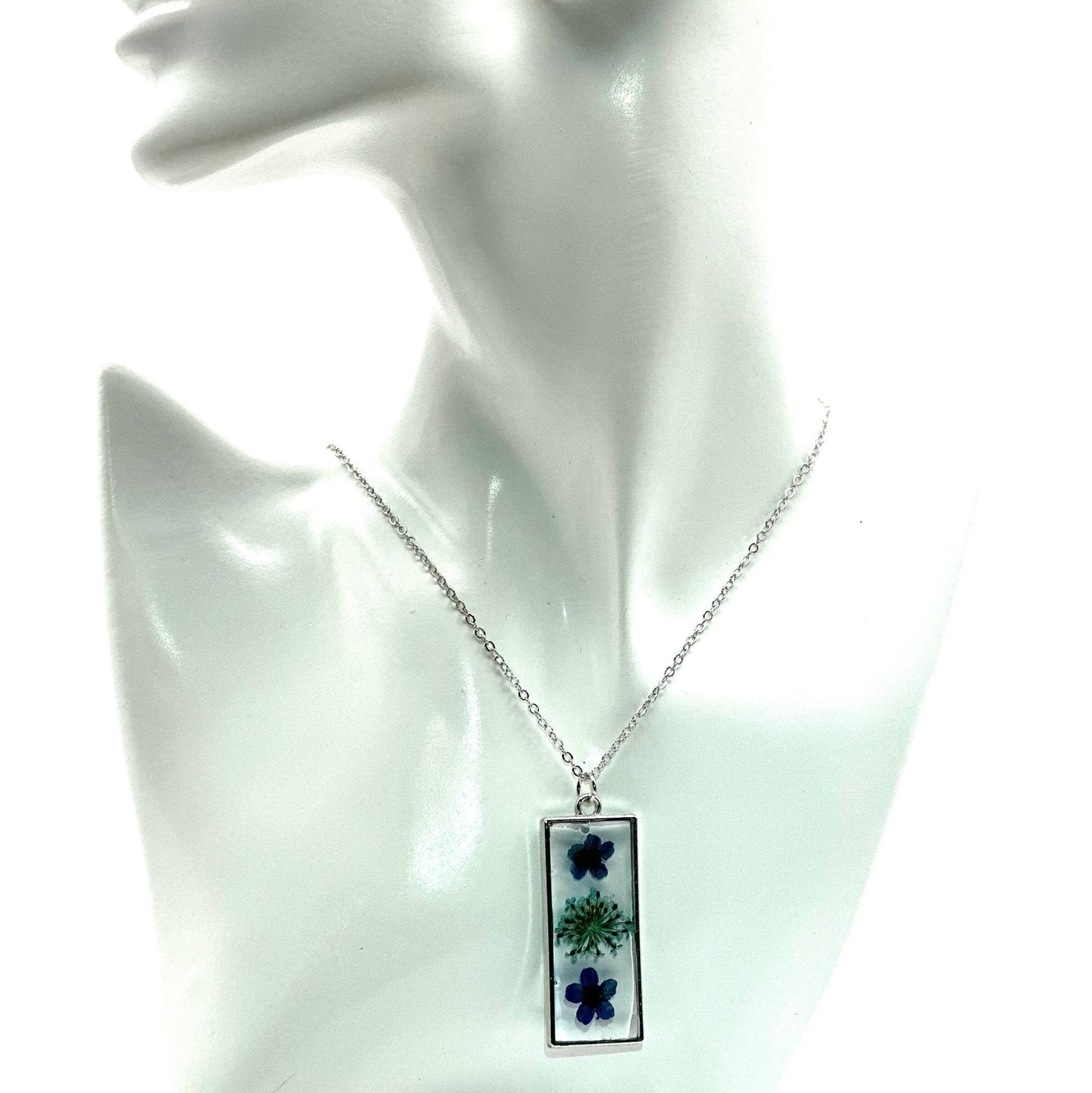 Rectangular pressed flowers necklace - Primacora