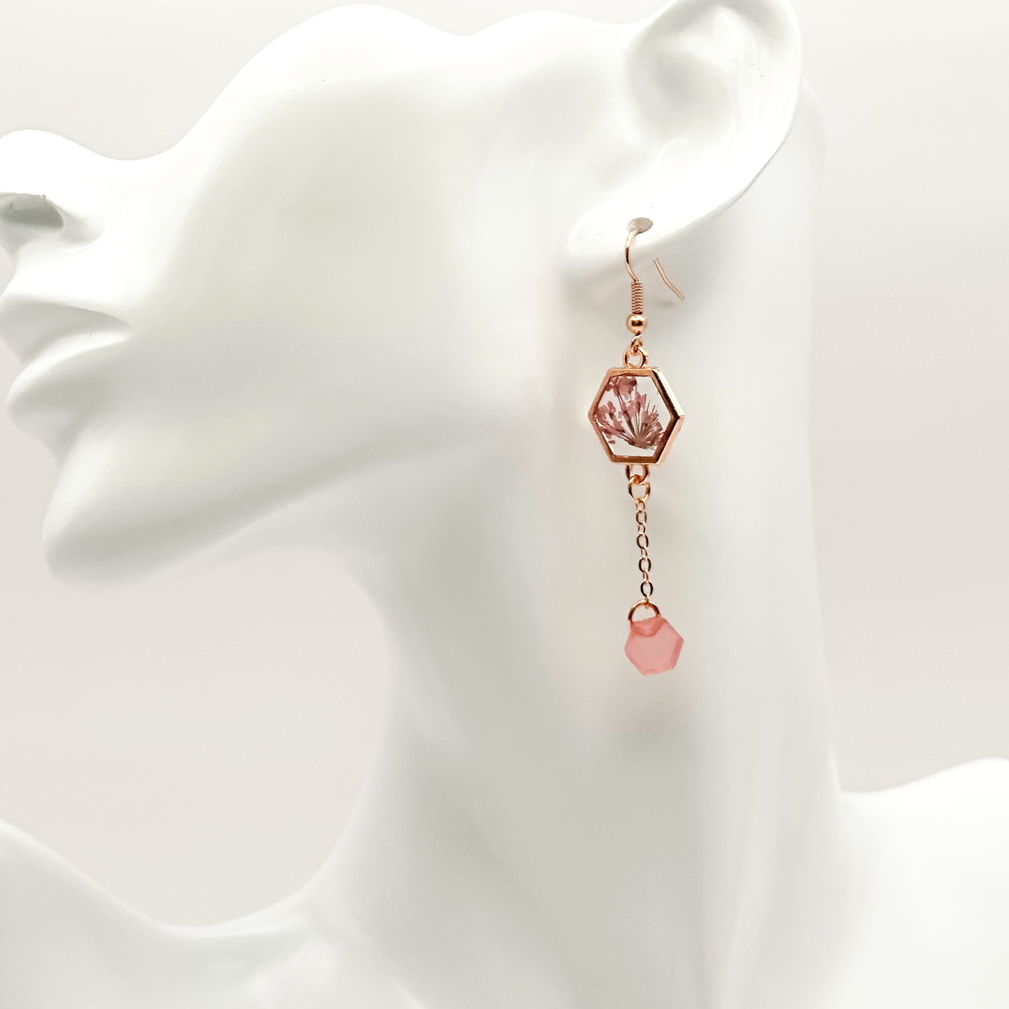 Dangle hexagonal earrings