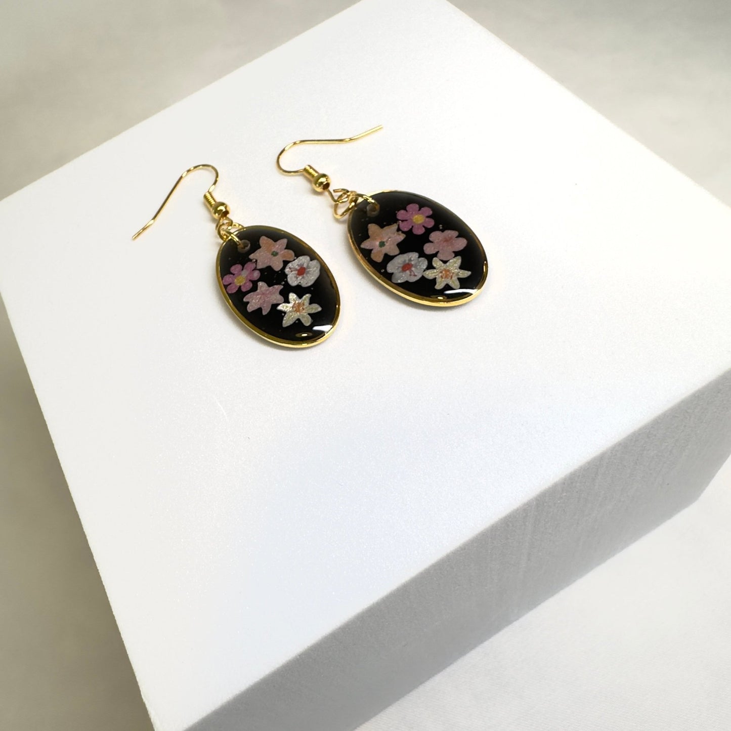 Oval floral earrings - Primacora