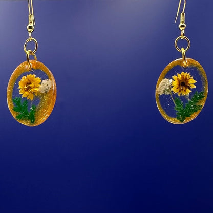 Set of white and orange flowers in gold glitter border - Primacora